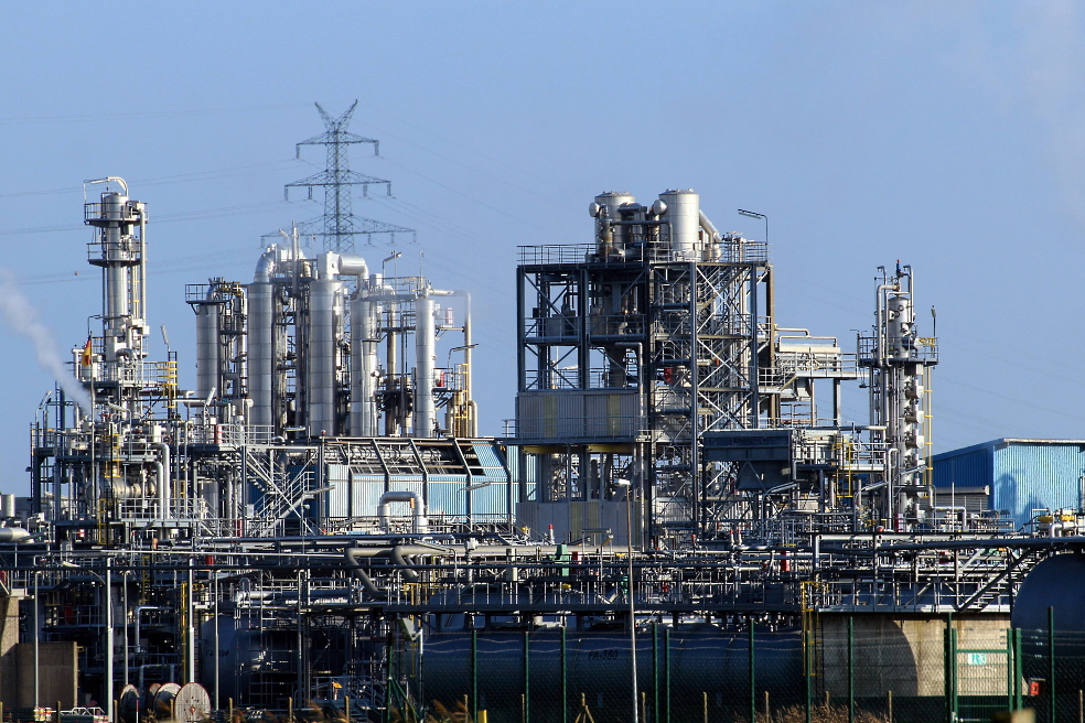 Engineering design of liquefied natural gas plants Engineering design of liquefied natural gas plants