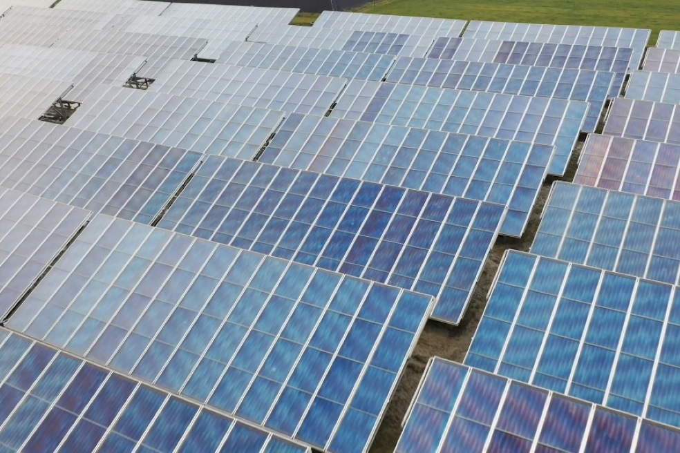 Engineering company SI offers comprehensive services in the design and construction of solar power plants in Brazil under an EPC contract. Engineering company SI offers comprehensive services in the design and construction of solar power plants in Brazil under an EPC contract.